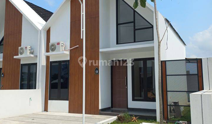 Dijual Rumah Elegan Dekat Kampus Umy Ambarketawang 1