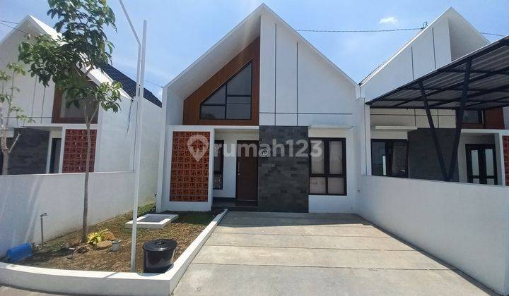 Dijual Rumah Scandinavian Mewah Minimalis di Ambarketawang 2