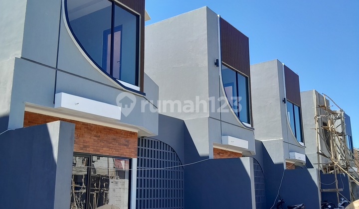 Rumah 2 Lantai Dekat Fasilitas Umum 2