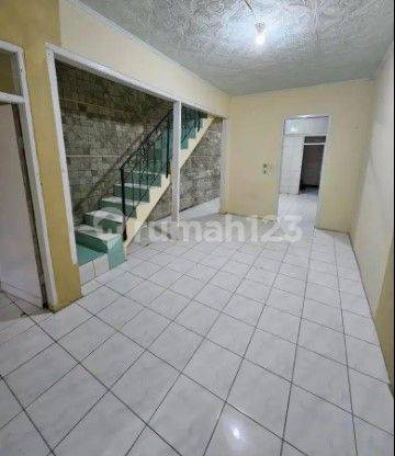 Rumah Kontrakan 2 Lantai Unfurnished di Arcamanik, Bandung 2