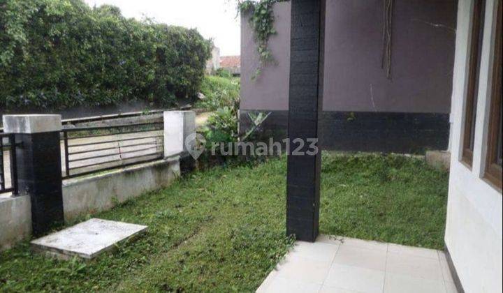 Rumah Kontrakan 2 Lantai Semi Furnished di Setiabudi, Bandung 2