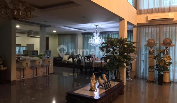 Dijual Rumah Dengan Swimming Pool Di Lebak Bulus 2