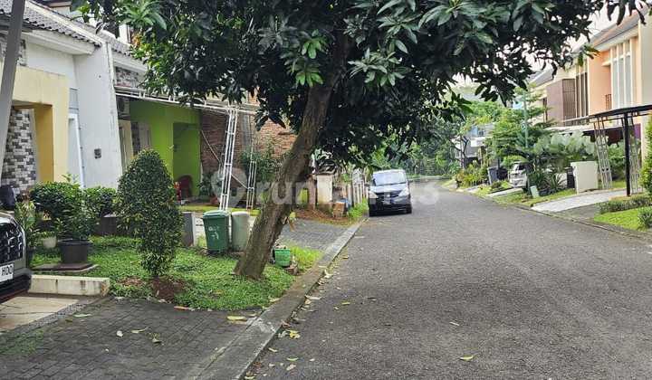 Dijual Rumah Cluster Baru Paling Depan di Legenda Wisata 2