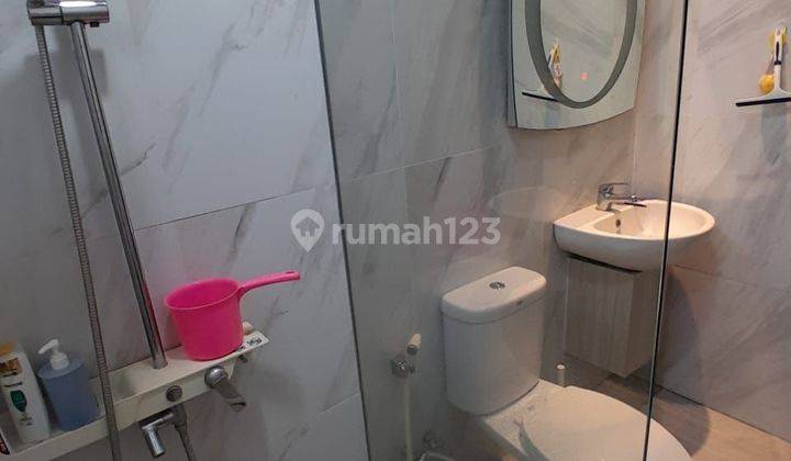 Dijual Rumah2,5 Lantai Di Citra Gran  2