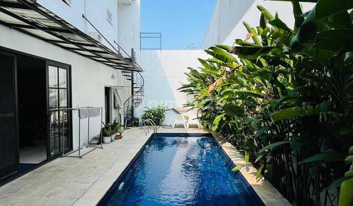 Dijual Rumah 2 Lantai Siap Huni Ada Pool Di Kota Wisata Cibubur 2