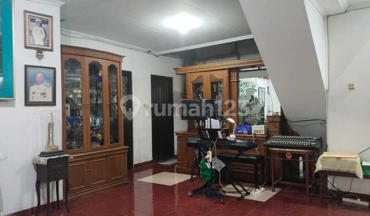 Dijual Cepat Rumah Strategis Cluater Terdepan di Citra Gran Cibubur 2