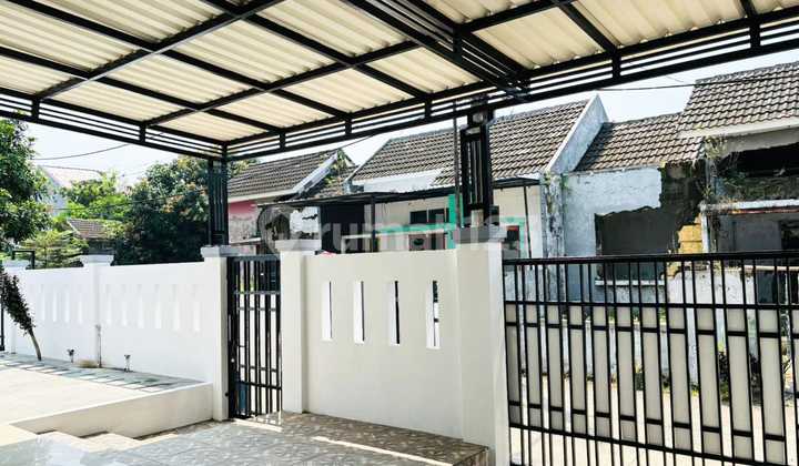 For Sale House Hook Position Newly Renovated Large Land and Light Steel Roof. 2