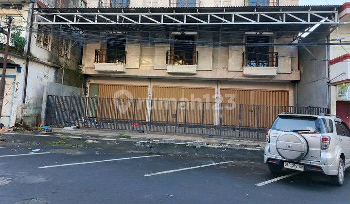 For Rent 15x20 3-Story Shop House at Pasar 45, Suitable for Business For Rent 15x20 3-Story Shop House at Pasar 45, Suitable for Business