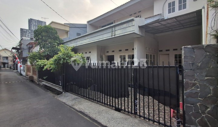 ( P 13,7 X L 13 ) Rumah 2 Lt Di Tebet Selangkah Ke Soepomo Raya ( P 13,7 X L 13 ) Rumah 2 Lt Di Tebet Selangkah Ke Soepomo Raya