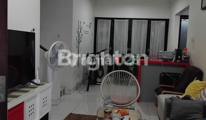 House in the Melia Graha Raya cluster in good, neat condition, ready to occupy, close to public facilities. 2