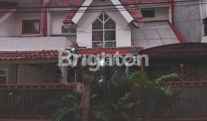 Rumah tinggal 2 lantai  rapi siap huni, di griya kencana 2 Ciledug