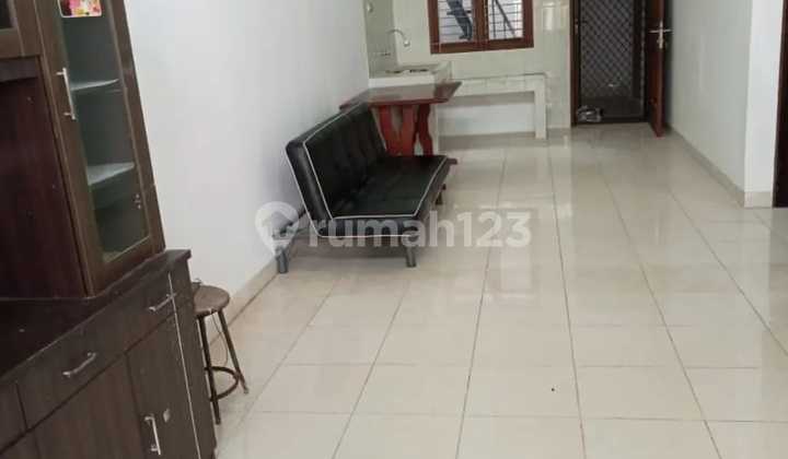 Affordable Large House Rental Contract in Purimas Near UPN and Rungkut