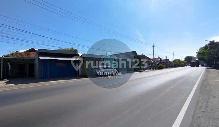For Sale Cheap Shop House Mojokerto on Raya Bangsal. 2