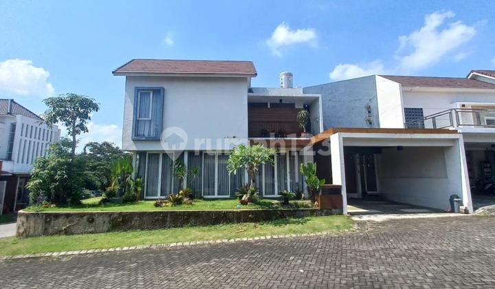 Rumah Lelang Jember 2 Lantai di Petrang
