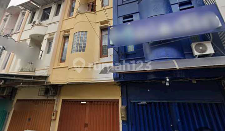 1218.225(b) Sell Malang House in Blimbing at Letjen S Parman Shop House