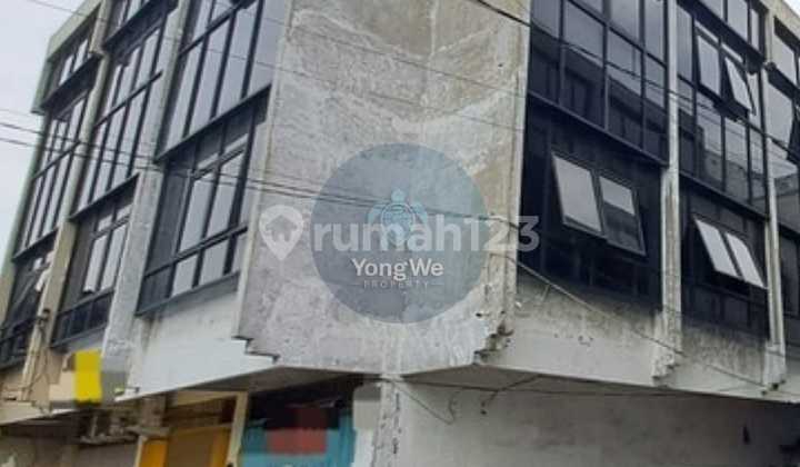 Cheap Shop House for Sale in Surabaya on Raya Ngaglik 2