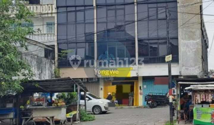 Cheap Shop House for Sale in Surabaya on Raya Ngaglik 1