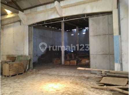 0407.17 Warehouse for Sale by Auction at Dr Soetomo, Gresik