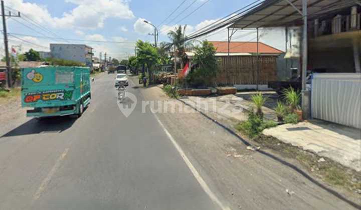 21A.0525 Cheap Gresik Auction Shop in Menganti on Bringkang Main Road 2