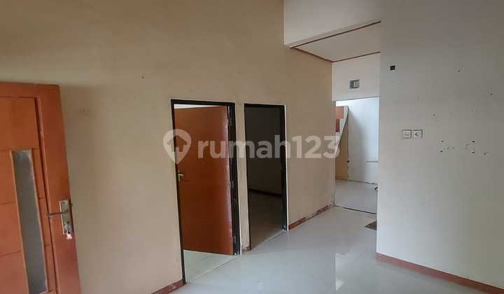Price Reduced For Rent/ Sale 1-Story House Graha Puncak Anomsari Gresik 2