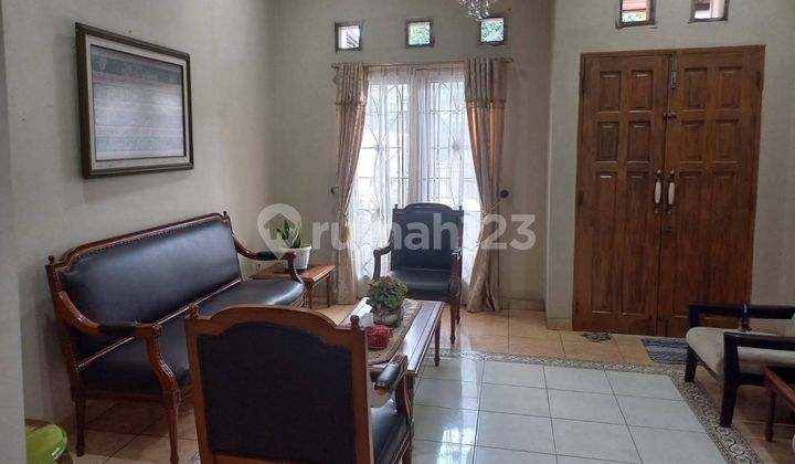 House for Sale in Kebon Jeruk, West Jakarta 2