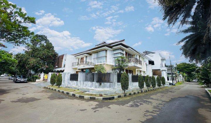 Rumah Di Komplek Favorit Memiliki Posisi Yang Bagus Fasilitas Lap Olahraga 1