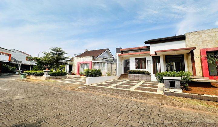 Hunian Dengan Lokasi Private Nuansa Villa 2