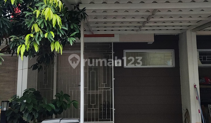 For Sale, Need Money, 2-Story House in Gading Serpong