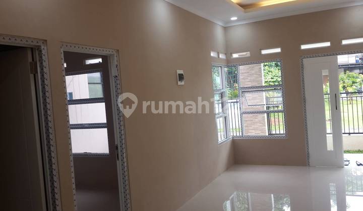 Two-Story Ready-to-Occupy House in Nusaloka Bsd City 2