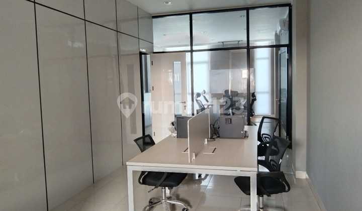 Disewakan Ruko Full Furnished Lantai 3 Burgundy Summarecon Bekasi 2