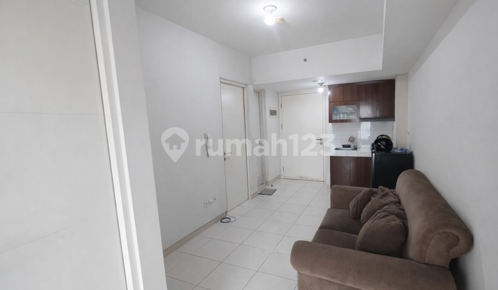 For Rent Fast 2 Bedroom Apartment Semi Furnished Summarecon Bekasi