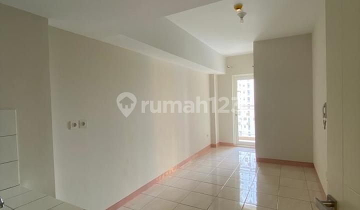 Disewakan Apartmen 2 Br Kosongan Lantai Bawah View Kolam Bekasi