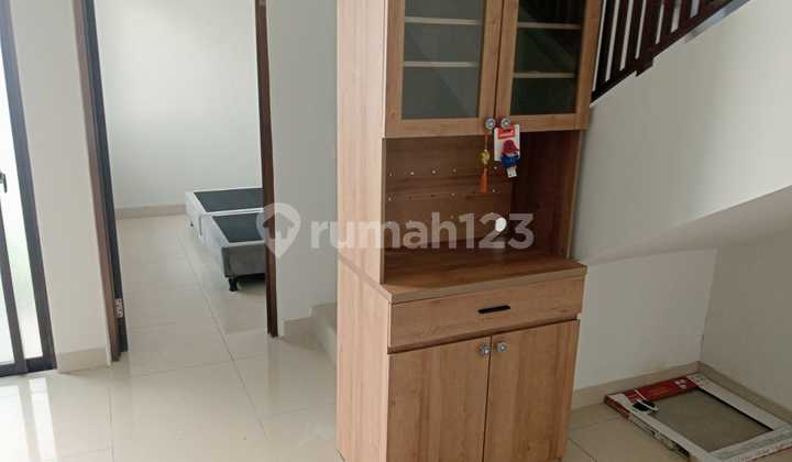 Disewakan Rumah Siap Huni Dan Siap Pakai Di Eminent Bsd