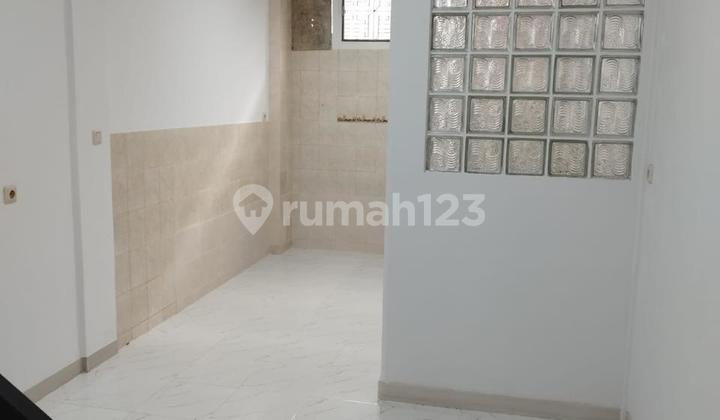 Dijual Rumah Siap Pakai dan Siap Huni di Jelambar