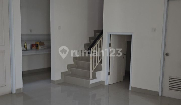 For Sale: Ready-to-Live-In and Ready-to-Use House in Gading Serpong