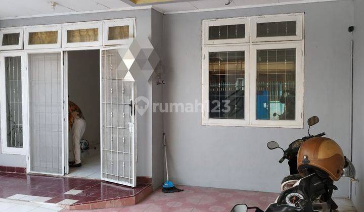 Disewakan Rumah Siap Huni Dan Siap Pakai Di Taman Palem 2