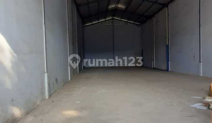 Warehouse for Rent Ready to Use and Ready to Live In in Dadap Warehouse for Rent Ready to Use and Ready to Live In in Dadap