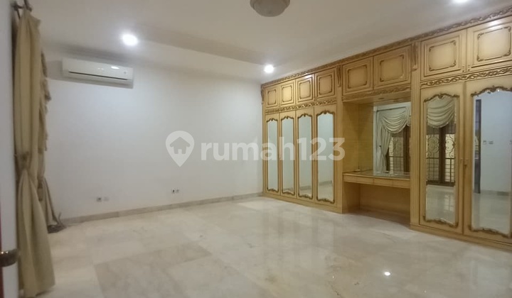 Disewakan Rumah Siap Huni Dan Siap Pakai Di Puri Indah Disewakan Rumah Siap Huni Dan Siap Pakai Di Puri Indah