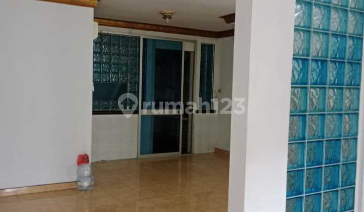 Disewakan Rumah Siap Huni dan Siap Pakai di Jelambar 2