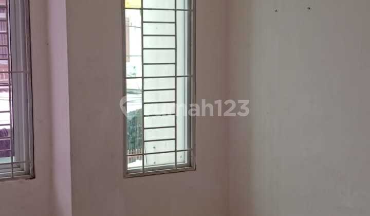 Disewakan Rumah Siap Huni dan Siap Pakai di Permata Palem 2