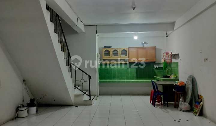 For Sale: Move-In Ready and Fully Functional House in Jelambar 2