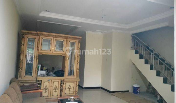 Disewakan Rumah Siap Huni Dan Siap Pakai Di Taman Palem Lestari 1