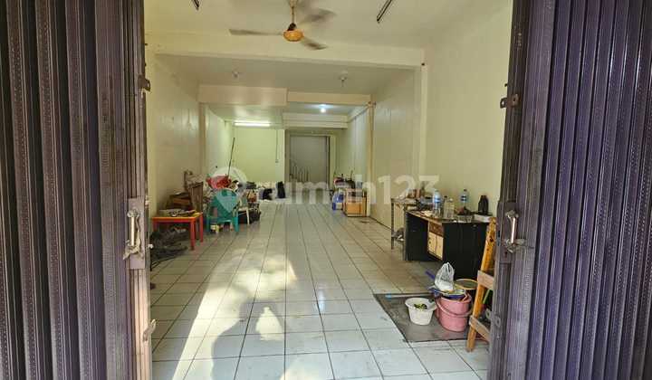 For Rent: Ready-to-Occupy and Ready-to-Use Shop House in Cengkareng 1