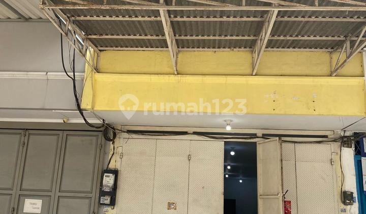 For Rent: Ready-to-Live and Ready-to-Use Shop House in Duri Kosambi