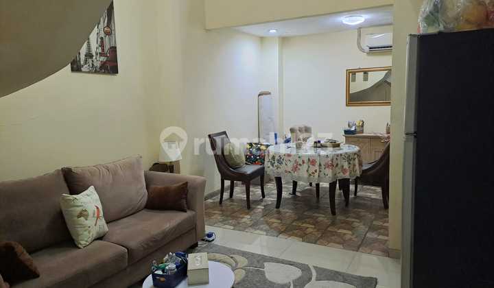 Disewakan Rumah Siap Huni dan Siap Pakai di Metro Permata 2 Disewakan Rumah Siap Huni dan Siap Pakai di Metro Permata 2