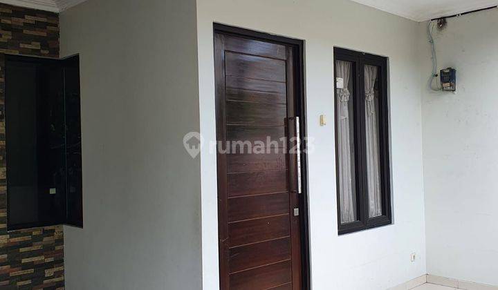 Rumah 2 Lantai Shm, Komplek Duta Bintaro Kunciran Tangerang 2