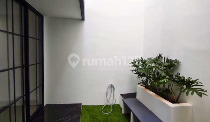 Rumah Shm Bagus Di Graha Raya 2