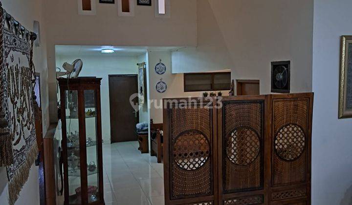 Rumah 2 Lantai Shm Bagus, Komplek Di Ciledug Tangerang 2