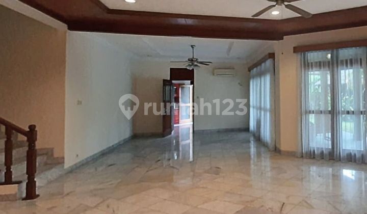 Di Jual Rumah 2lt, Lt 912m², Shm , Kemang Jkt-S 2