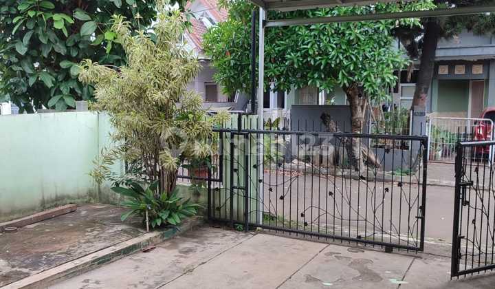 Rumah Unfurnished SHM - Sertifikat Hak Milik di Graha Raya 2